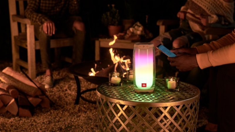 JBL Pulse 4 press image