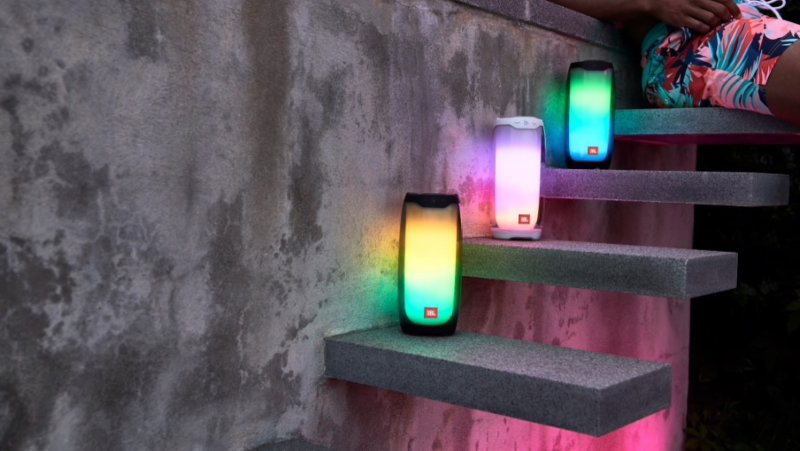 JBL Pulse 4 press image