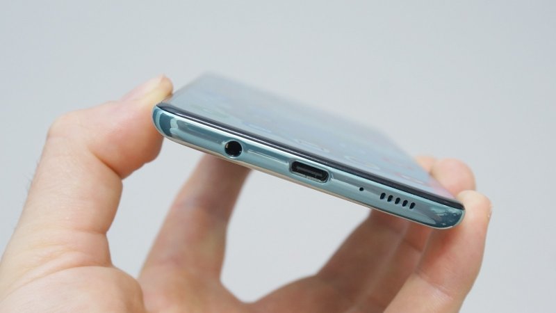 Samsung Galaxy A71 - audio jack, USB-C, reproduktor
