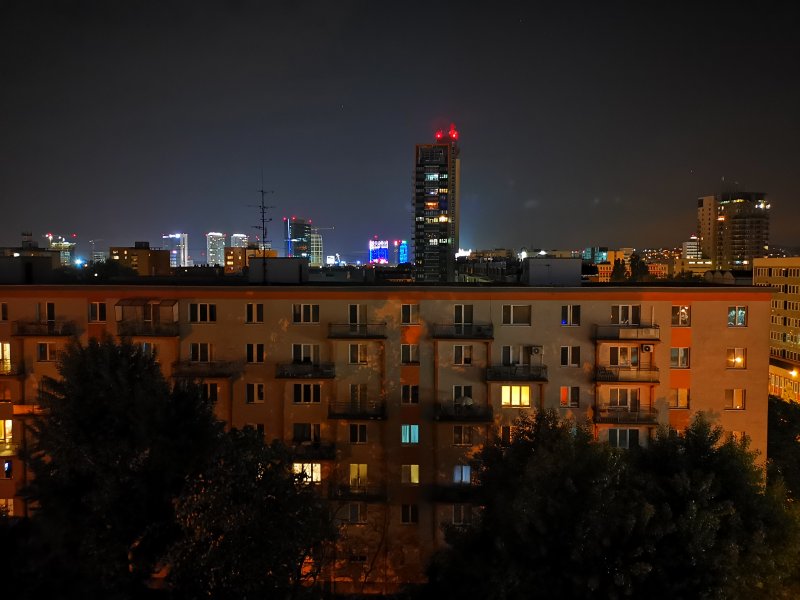 Huawei Mate 20X 5G skúsenosti - nočný režim